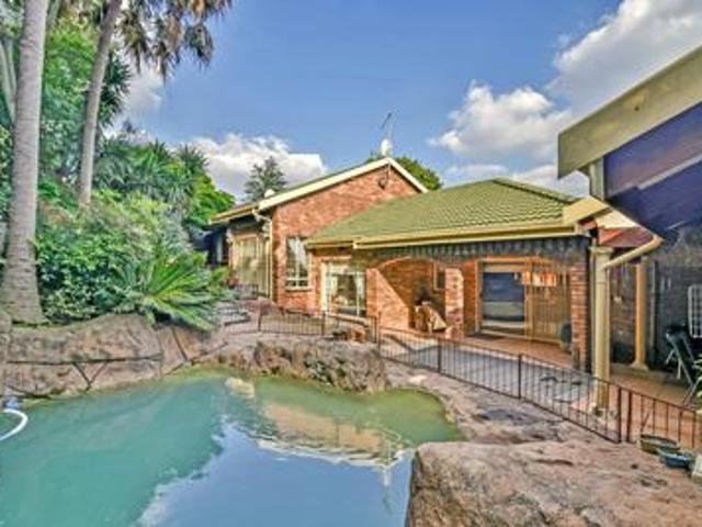 House for sale in Johannesburg, City of Johannesburg Metropolitan Municipality