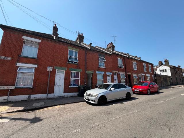 House for rent in Spring Park, Luton