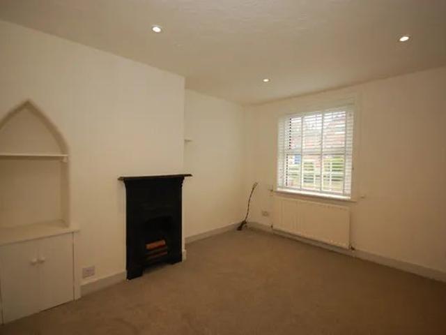 Apartment for rent in Uckfield, Cross In Hand