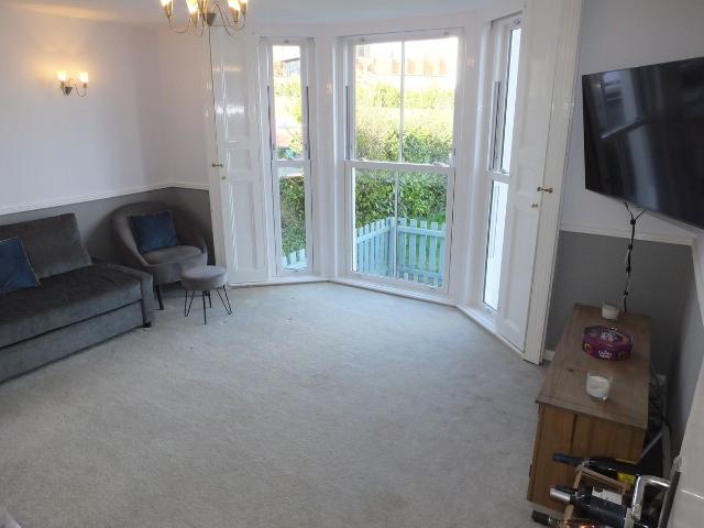 Apartment for rent in Uckfield, Cross In Hand