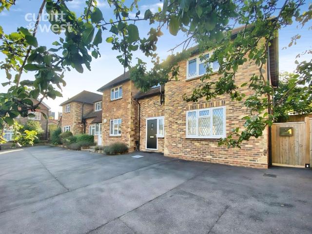 Apartment for rent in Uckfield, Cross In Hand