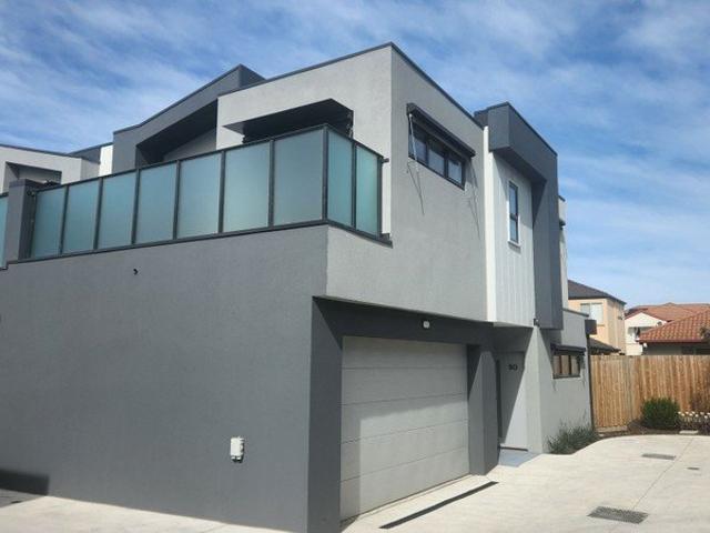 Townhouse for rent in Camerons Creek, Victoria