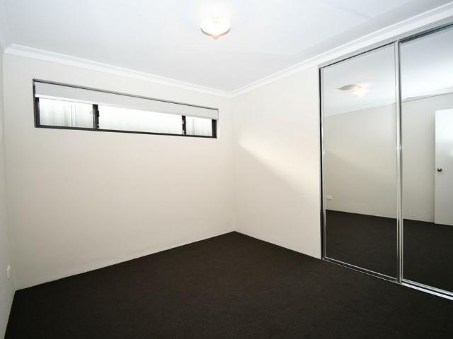 House for rent in Madora Bay