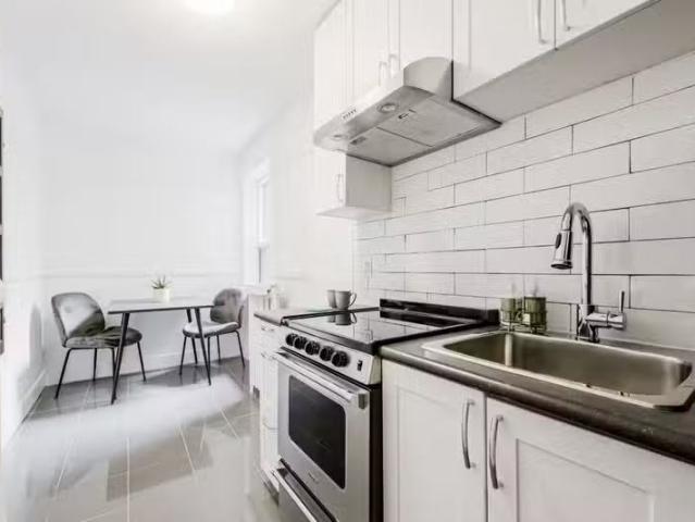Condo for rent in Toronto—St. Paul's, Toronto