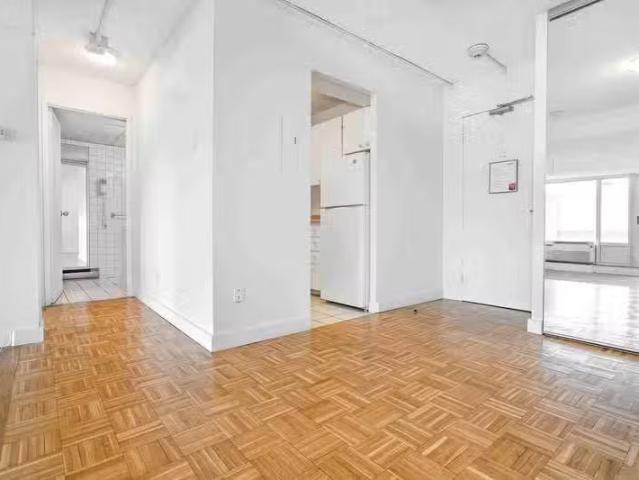 Condo for rent in St. Leonard's, Quebec