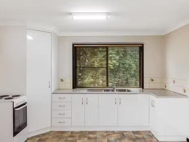 Apartment for rent in Kearneys Spring, Queensland