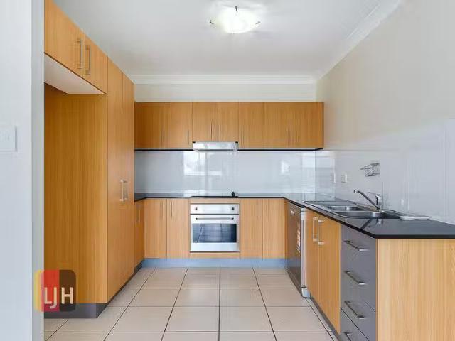 Apartment for rent in Toombul, Queensland