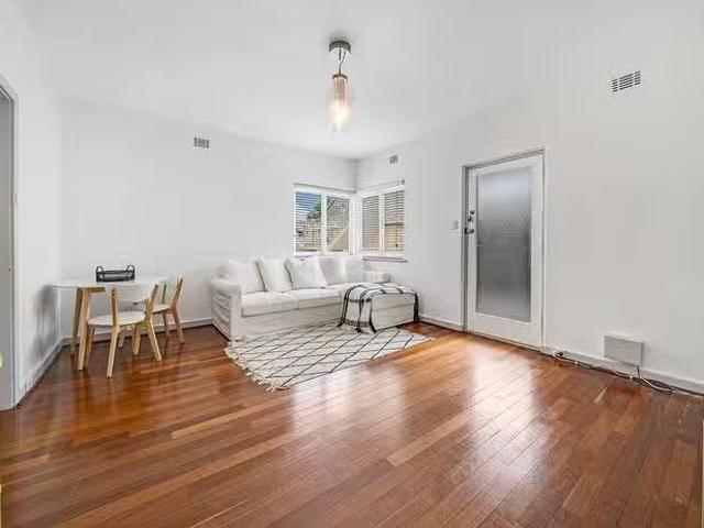 Apartment for rent in Como, Western Australia
