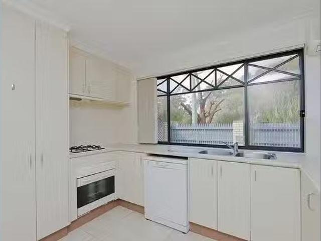 Apartment for rent in Queens Park, Western Australia
