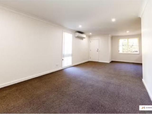House for rent in Wyoming, New South Wales
