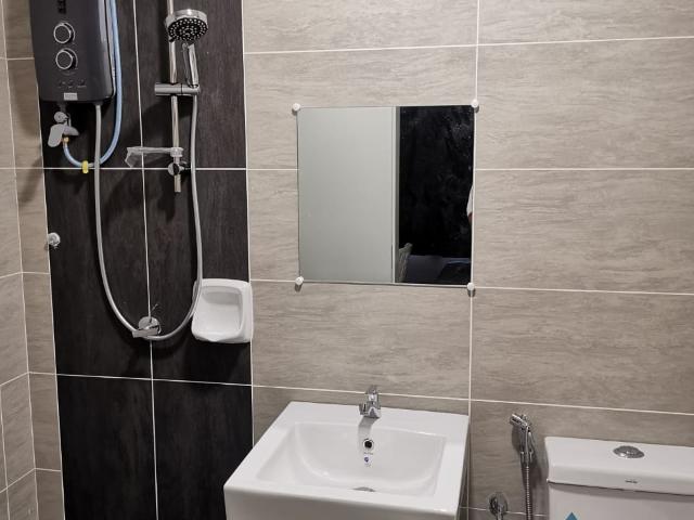 Room for rent in Petaling, Damansara Damai