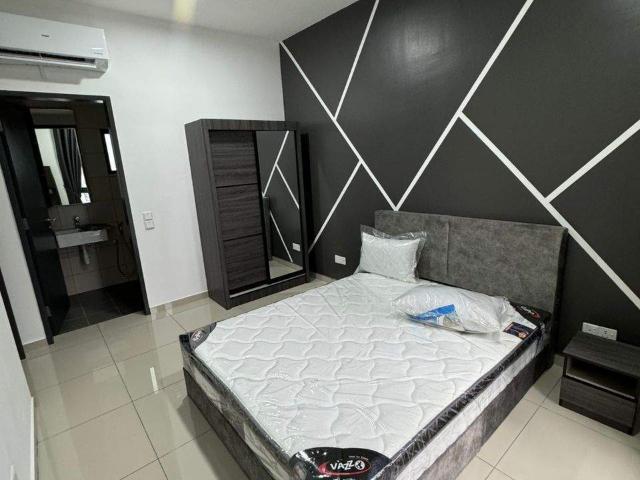 Room for rent in PJU 8, Petaling Jaya