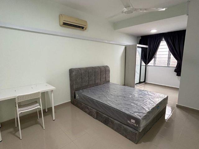 Room for rent in Petaling, Damansara Damai
