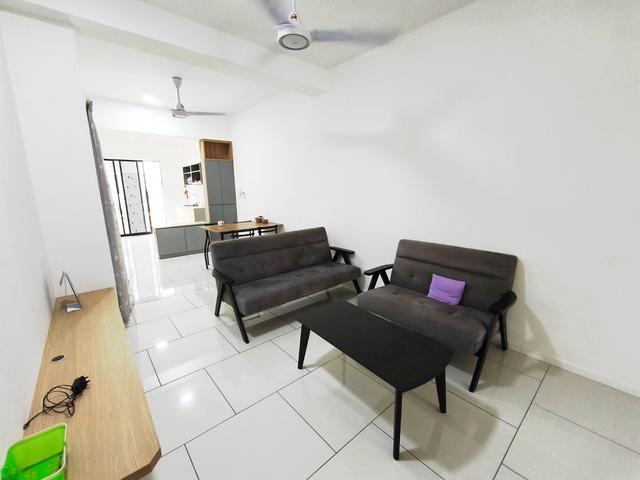 Townhouse for rent in Tanjong Sepat, Selangor