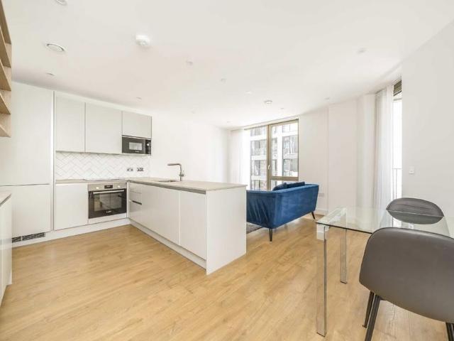 Apartment for rent in Aberfeldy Village, Blackwall