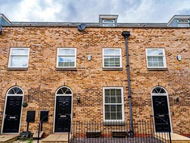 House for sale in Grimsby, North East Lincolnshire