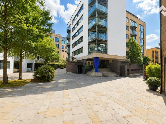Apartment for rent in Barnsbury, Greater London