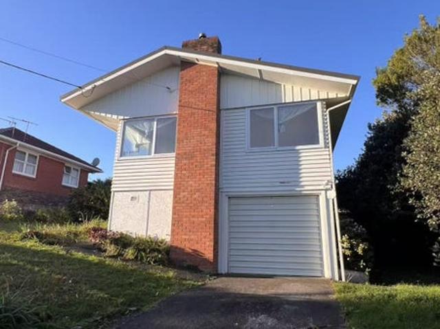 House for rent in Avondale