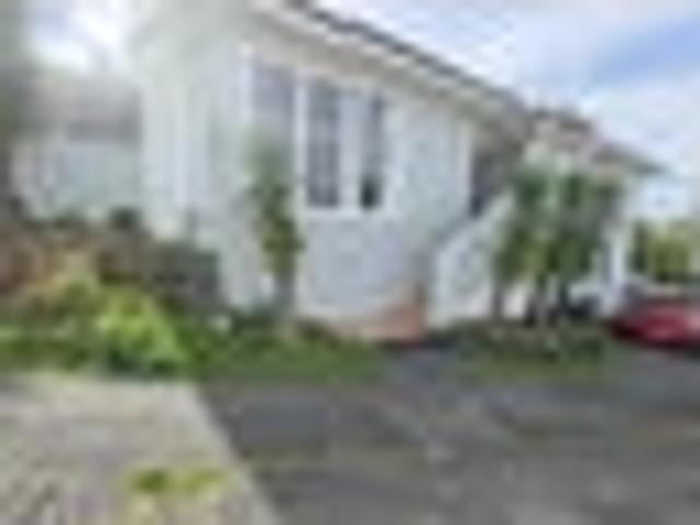 House for rent in New Windsor, Whau