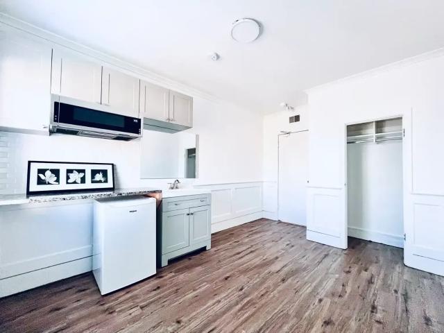 Apartment for rent in Kitsilano, Vancouver