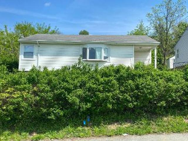 House for sale in Mckeesport