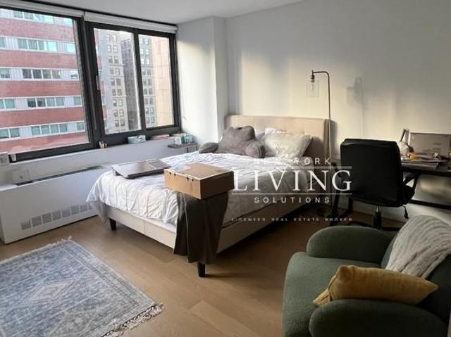 Apartment for rent in Arverne, New York