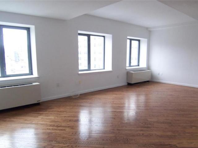 Condo for rent in Arverne, New York