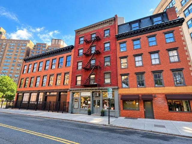 Apartment for sale in Arverne, New York