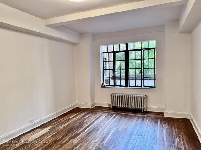 Apartment for sale in Manhattan Community Board 6, New York