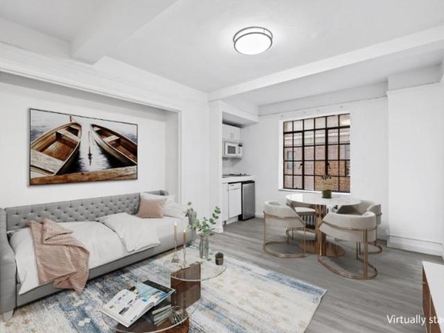 Apartment for sale in Arverne, New York