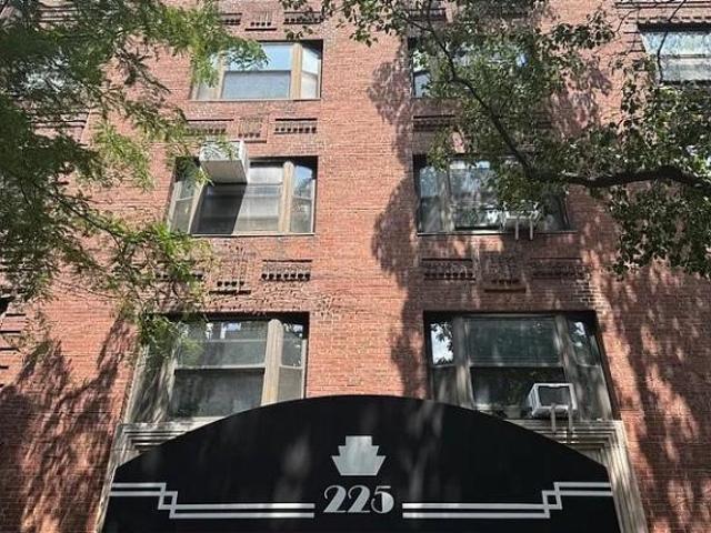 Apartment for sale in Arverne, New York