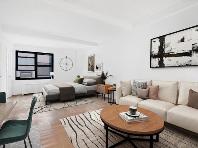 Apartment for sale in Arverne, New York