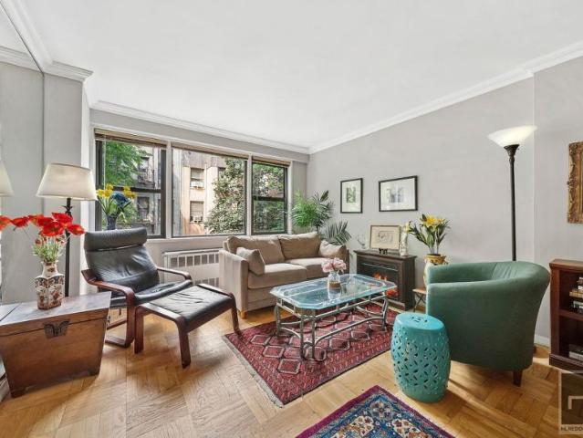 Apartment for sale in Arverne, New York