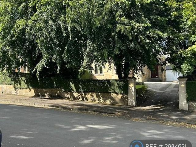 Apartment for rent in Shawmoss, Pollokshields