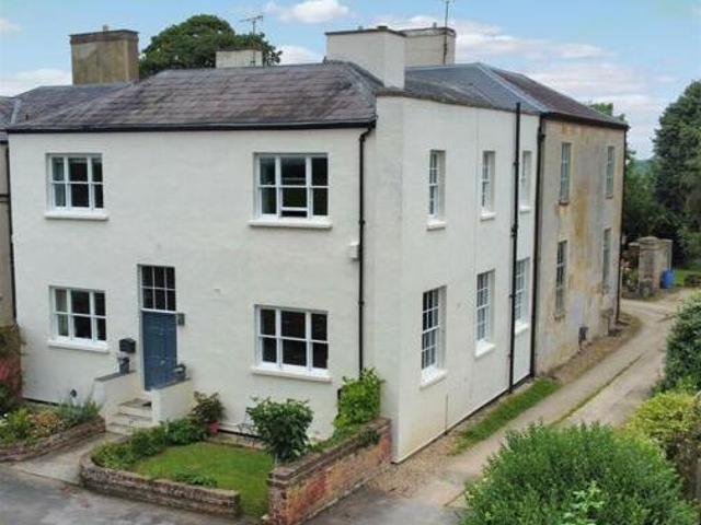 House for sale in Gloucester, Gloucestershire