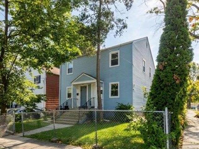 House for sale in Newark, Essex County