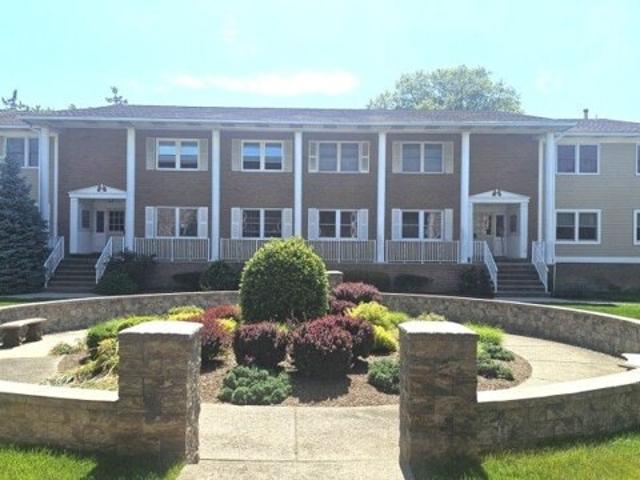 Condo for sale in Pequannock, New Jersey