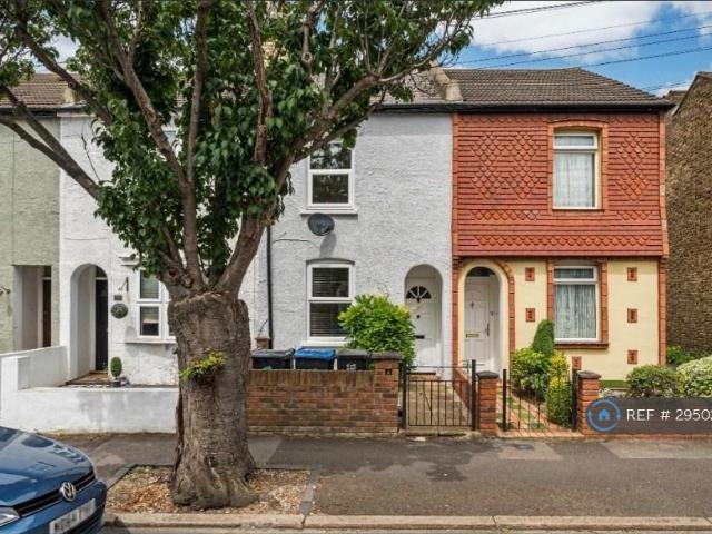 House for rent in London Borough of Croydon, Greater London