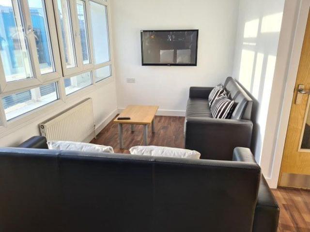 Room for rent in Black Friars, Old Wharf