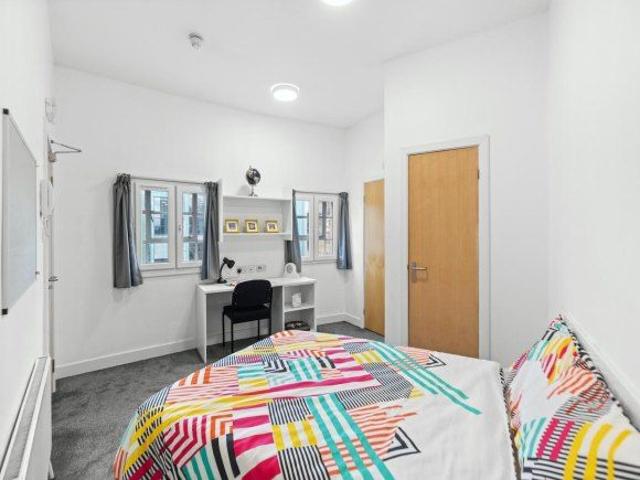 Room for rent in Bede Island, Old Wharf