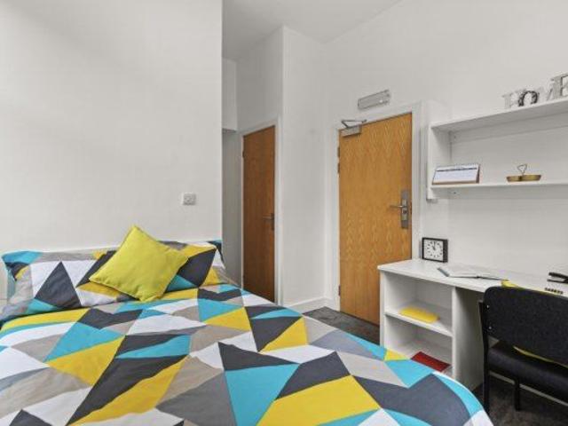 Room for rent in Bede Island, Old Wharf