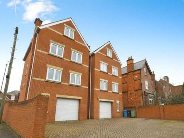 House for sale in Loundsley Green, East Midlands