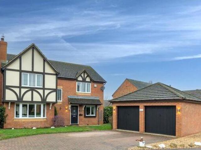 House for sale in Newport Pagnell