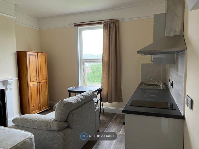 Room for rent in Dulcote, Bath And North East Somerset