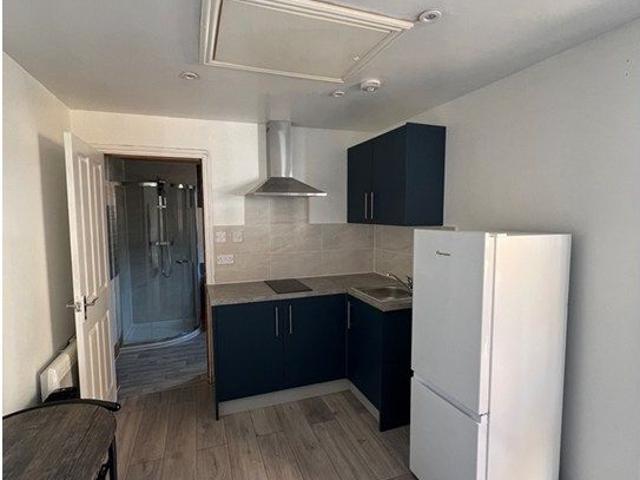 Studio for rent in Grays, Essex