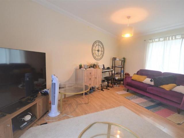 House for rent in London Borough of Redbridge, Greater London