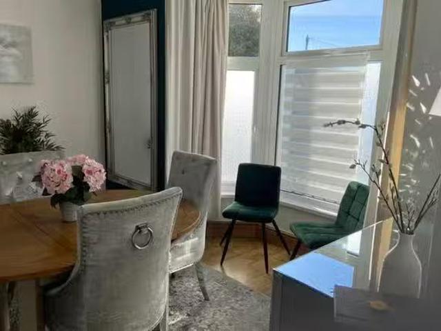 Apartment for rent in Newcastle, Wales