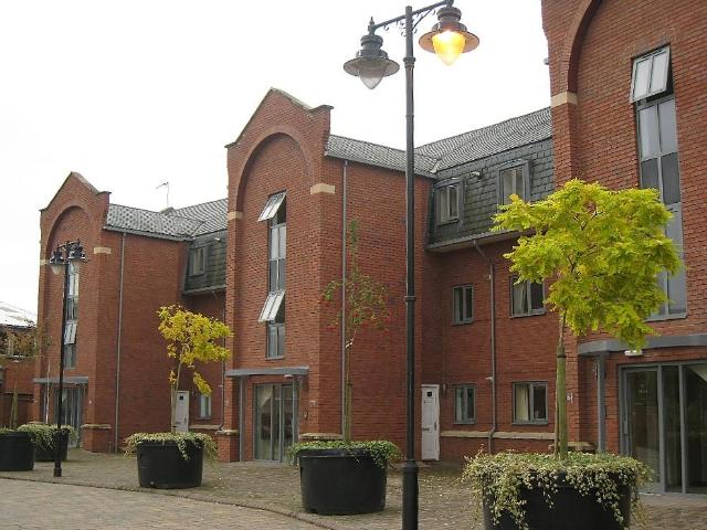 Apartment for rent in Stone, Baswich