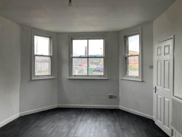 Studio for rent in Tunstall, Stoke-on-Trent