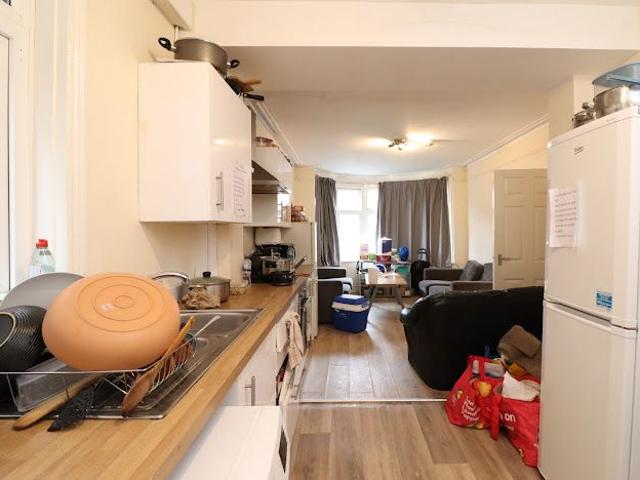 House for rent in The Polygon, City Of Southampton